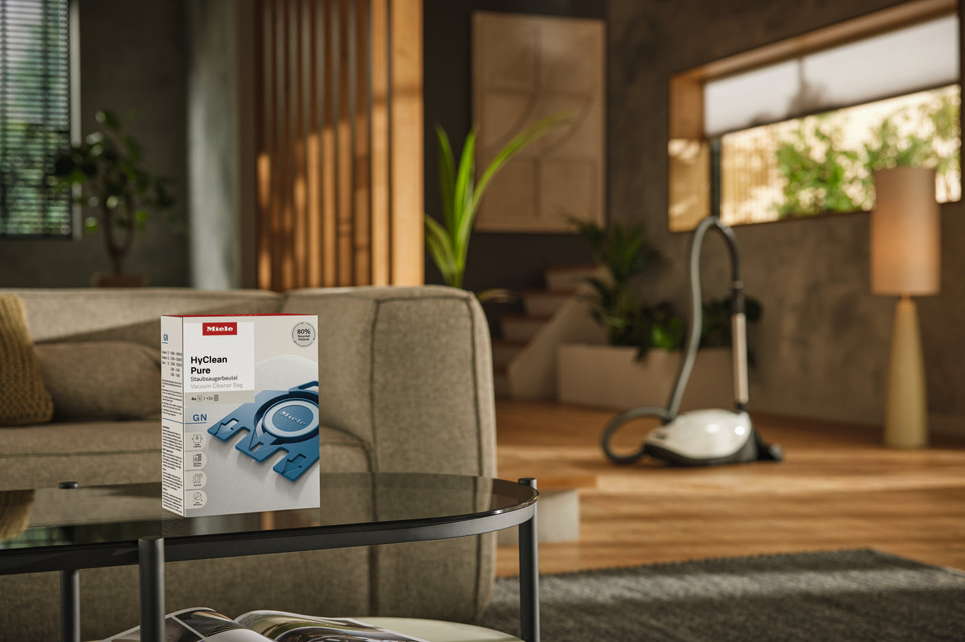 Miele GN HyClean Pure Vacuum Cleaner Dustbags, Vacuum Bags for Complete C2/C3 and Classic C1 Vacuums, Pack of 4